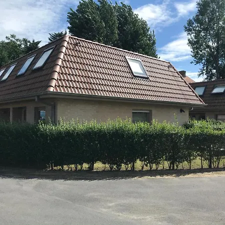 Vlak Aan Plopsaland En De Zee Holiday home De Panne