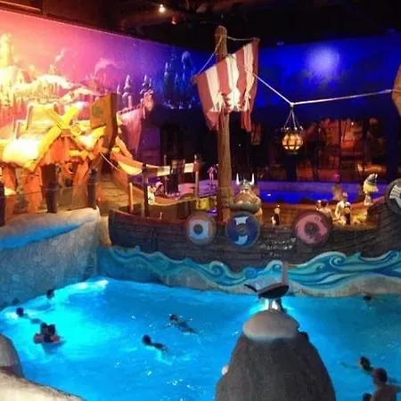 Holiday home Vlak Aan Plopsaland En De Zee *