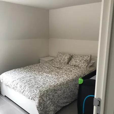 Holiday home Vlak Aan Plopsaland En De Zee De Panne